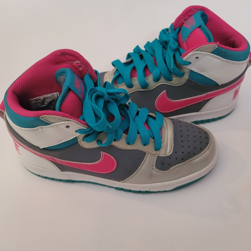 Nike High-Tops Pink & Teal (Like NEW)